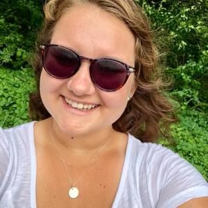 Meet your Posher, Iris